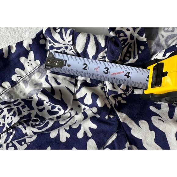 Lilly Pulitzer Barclay Shorts size 4 EUC Blue and white - Picture 8 of 8